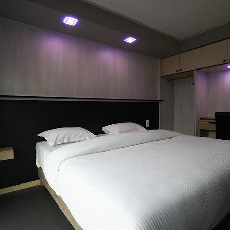 Hotel La Rocade Pamiers Kültér fotó