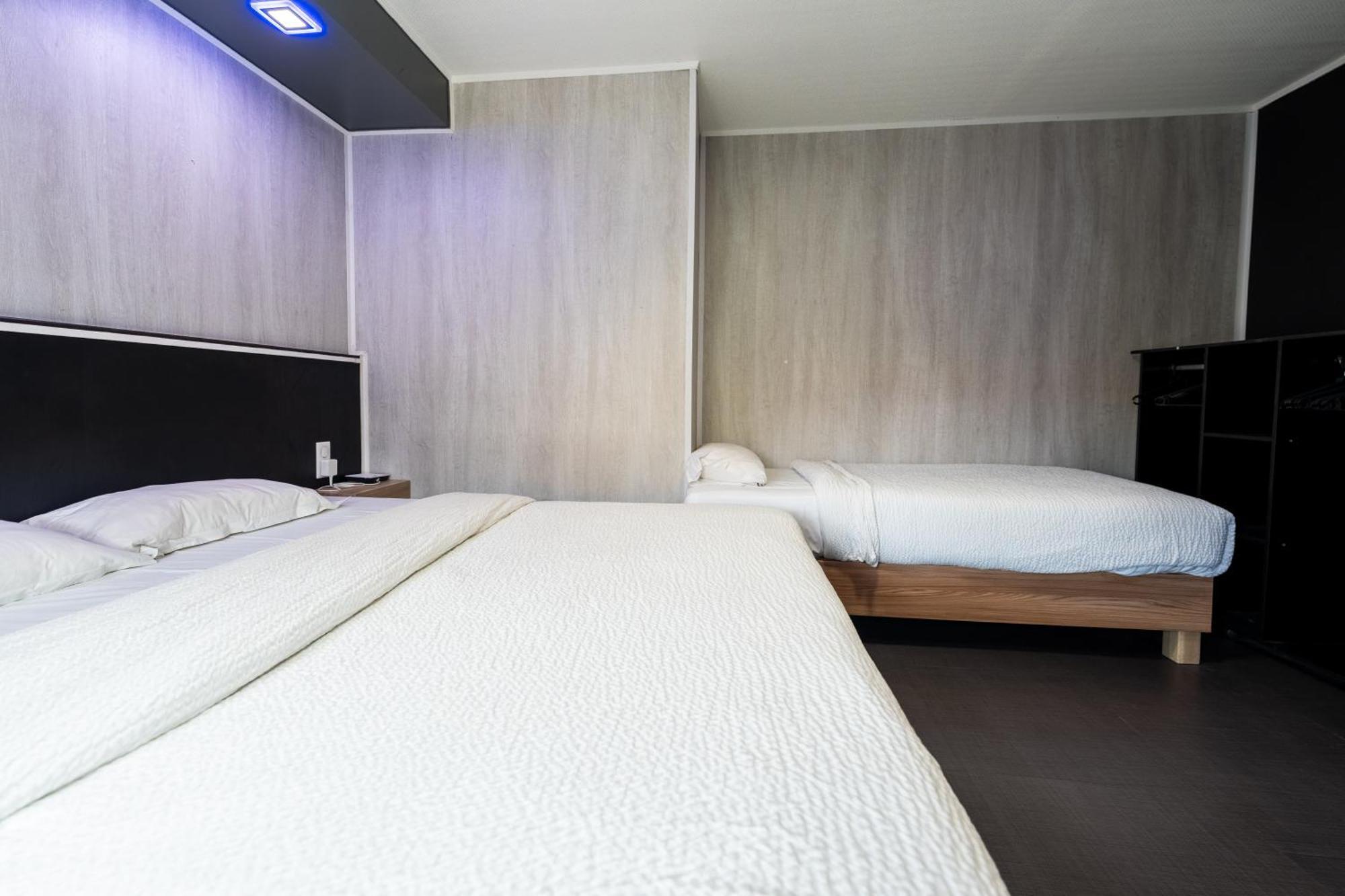 Hotel La Rocade Pamiers Kültér fotó